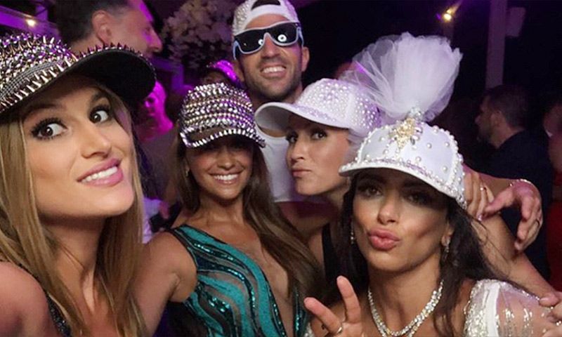 El segundo vestido, el baile... Lo que no se vio de la fiesta de boda de Cesc Fábregas y Daniella Semaan