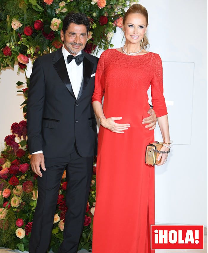 Adriana Karembeu Cumple Su Sueno Y Se Convierte En Mama A Los 46 Anos
