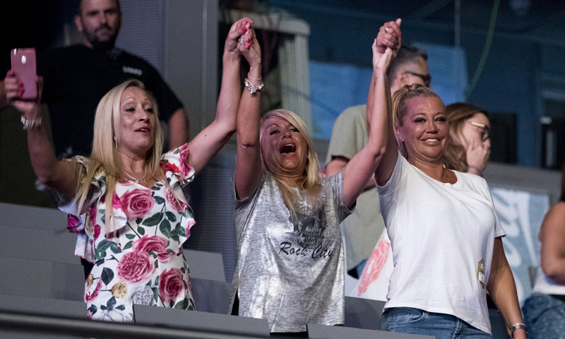 Belén Esteban disfruta de sus últimos meses de soltera junto a sus amigas de toda la vida