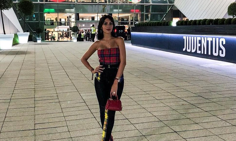 Georgina Rodríguez, día de fútbol con sus 'hombrecitos'