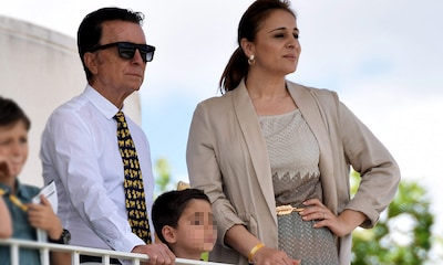 Ana María Aldón, nerviosa ante el gran día, comparte una simpática anécdota del 'look' de su hijo