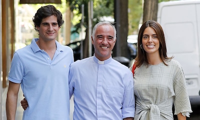 PRIMICIA: El duque de Huéscar y Sofía Palazuelo se reúnen con el sacerdote que les casará este sábado