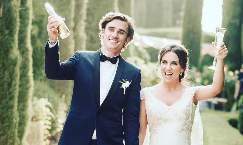 La divertida manera en la que Antoine Griezmann ha confirmado si el bebé que espera es niño o niña
