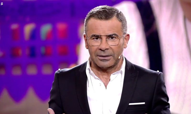 Jorge Javier Vázquez pide paciencia y respeto en una noche llena de emociones en 'Gran Hermano VIP'