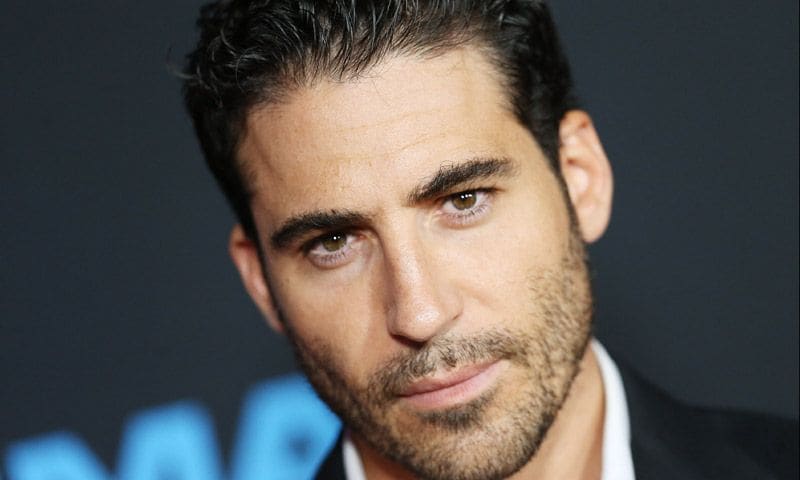Miguel Ángel Silvestre nos descubre su desconocido parentesco con Carlos Latre