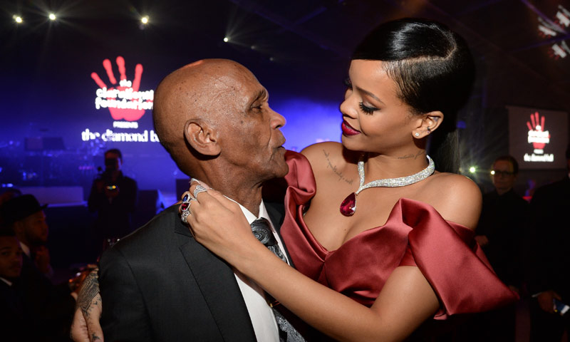 El divertido y conmovedor baile de Rihanna con su abuelo de 90 años