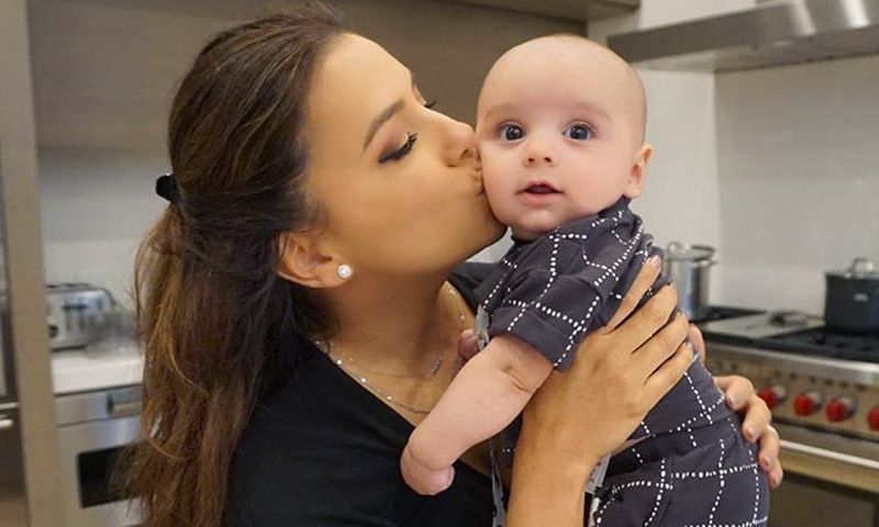 Eva Longoria y la foto con su hijo Santi que te va a sacar una sonrisa