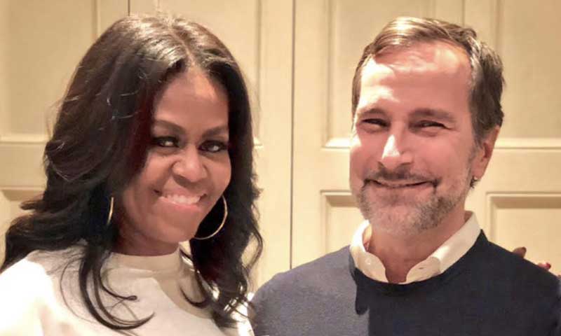 Michelle Obama y James Costos