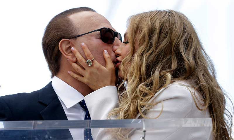 Thalía y Tommy Mottola celebran con mucho romanticismo su aniversario