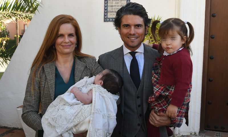 Así ha sido el bautizo de Fernando, el segundo hijo de Olivia de Borbón y Julián Porras