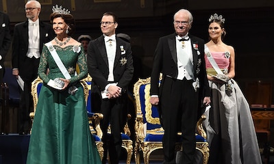 ¡Brillando de pies a tiara! Silvia, Victoria y Sofia de Suecia, espectaculares en los Premios Nobel 2018