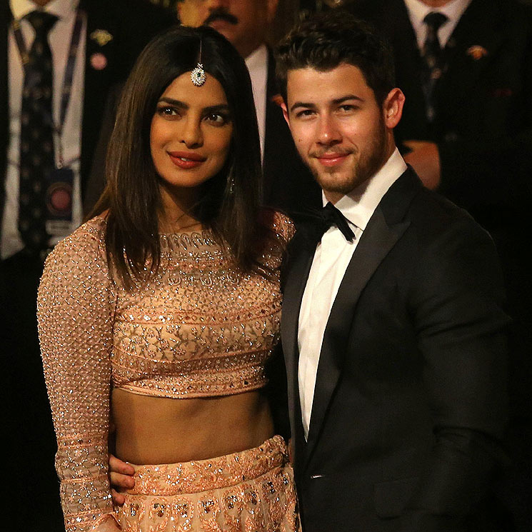 Priyanka Chopra y Nick Jonas causan sensación en su reaparición como marido y mujer