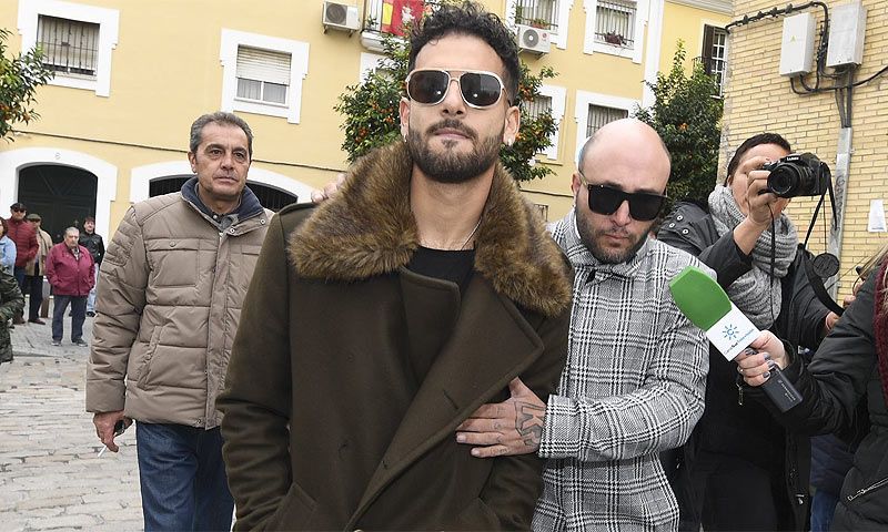 Destacables presencias y una notable ausencia en el funeral de Chiquetete