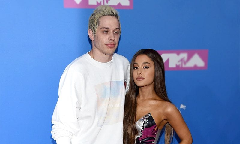 El exnovio de Ariana Grande publica un preocupante mensaje que alerta a las autoridades de EE.UU.