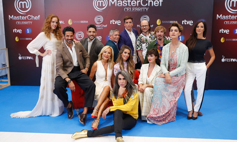 Carmen Lomana cocina para sus compañeros de MasterChef Celebrity en una divertida fiesta