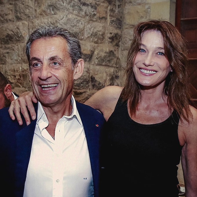 Carla Bruni se deshace con la imagen más 'canalla' de Sarkozy