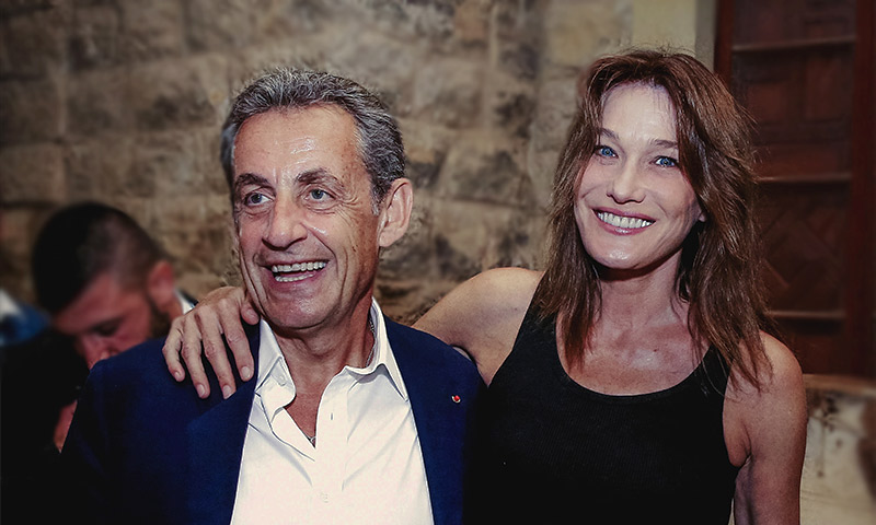 Carla Bruni se deshace con la imagen más 'canalla' de Sarkozy