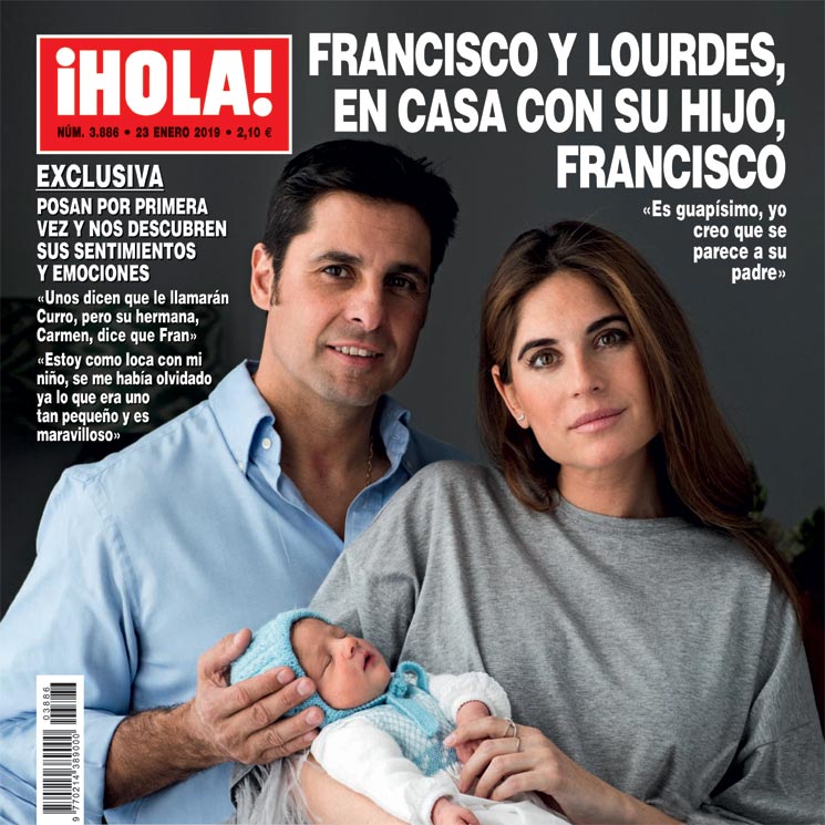 Exclusiva en ¡HOLA!, Francisco y Lourdes, en casa con su hijo Francisco