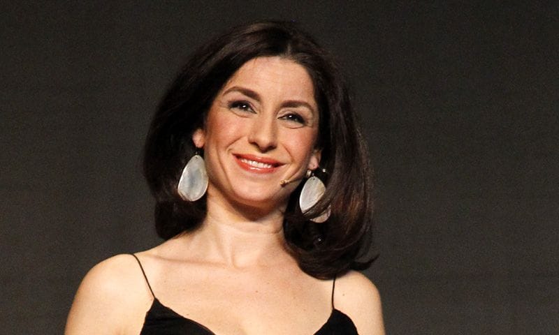 PRIMICIA: Vanessa, hija del recordado Manolo Escobar, desmiente a HOLA.com los problemas económicos