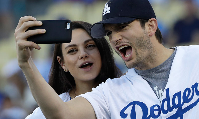 Asthon Kutcher y Mila Kunis