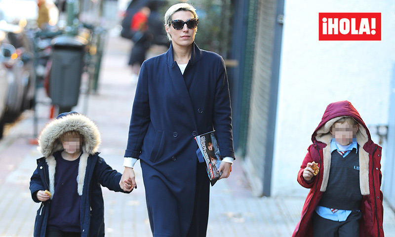 Eugenia Osborne disfruta de su momento ¡HOLA! con sus 'peques'