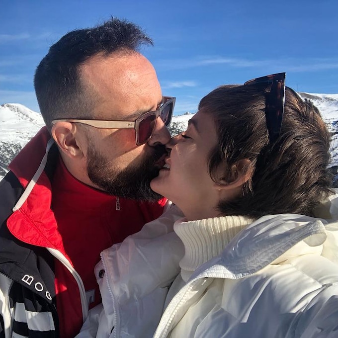 ¡Besos y esquí! Laura Escanes y Risto Mejide derrochan amor en la nieve