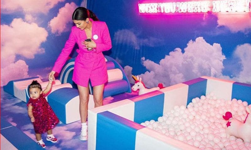 ¡Pasen y vean! Así es el extravagante 'Mundo Stormi' que Kylie Jenner creó para su hija