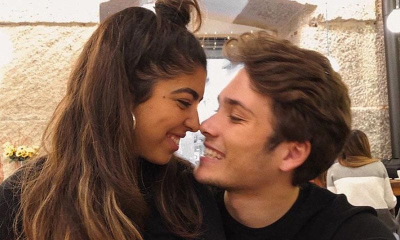 África y Damion, de OT, se comen a besos en las redes