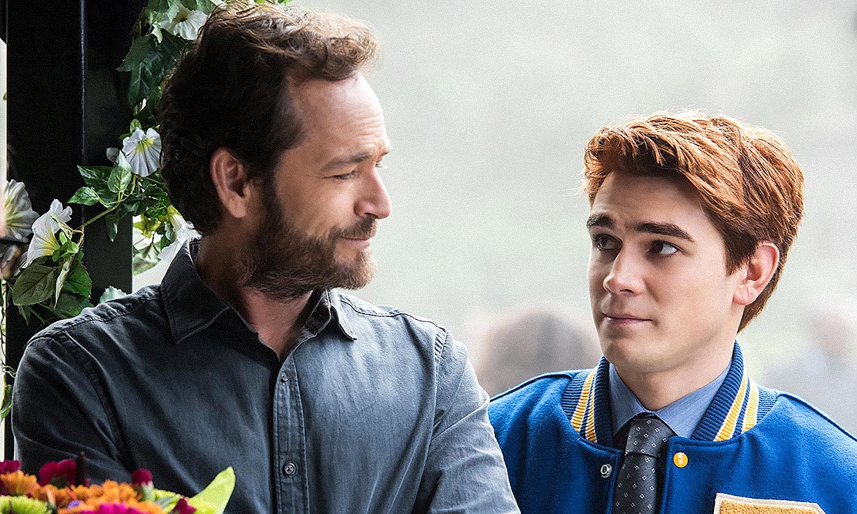 La serie 'Riverdale' paraliza el rodaje del final de temporada por la muerte de Luke Perry