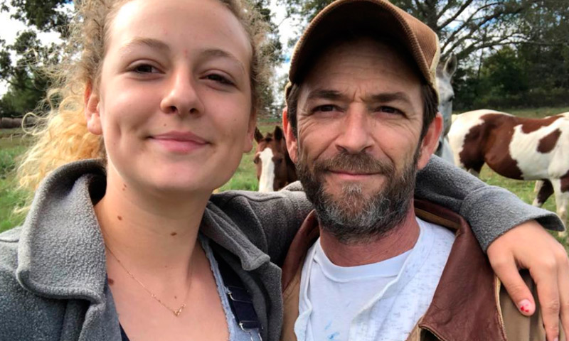 La hija de Luke Perry se despide de su padre con un emotivo mensaje
