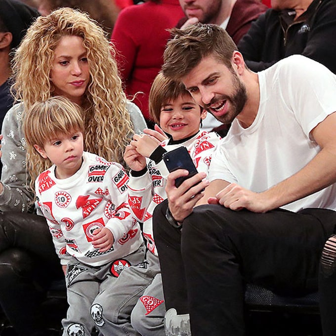 Shakira rescata de su álbum personal esta tierna imagen de Piqué y su hijo Sasha