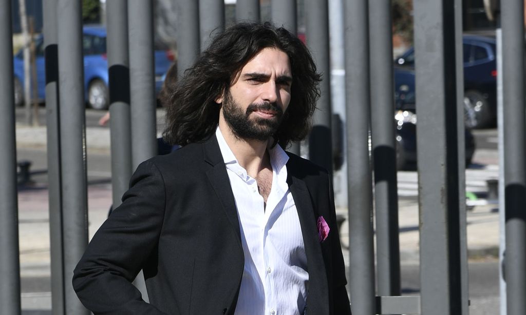 Por qué nos ha llamado tanto la atención Guillermo, el hijo de Lolita
