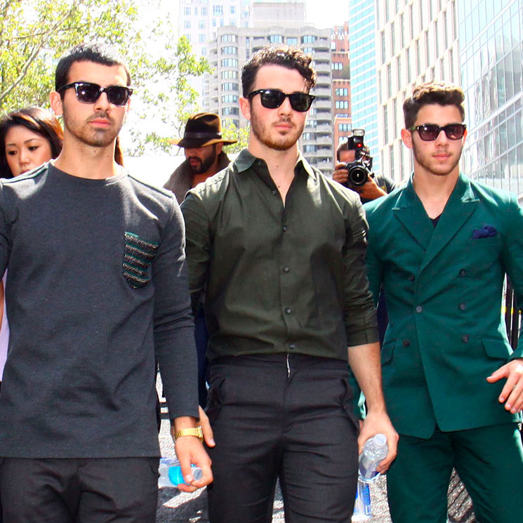 Los Jonas Brothers celebran juntos el éxito de 'Sucker'