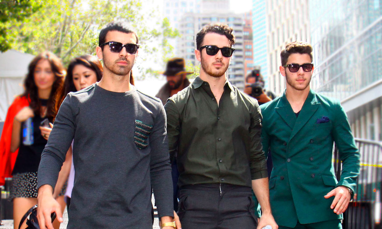 Los Jonas Brothers celebran juntos el éxito de 'Sucker'