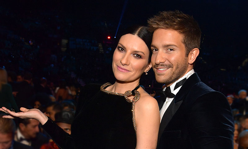 Laura Pausini bromea con los (impresionantes) músculos de Pablo Alborán