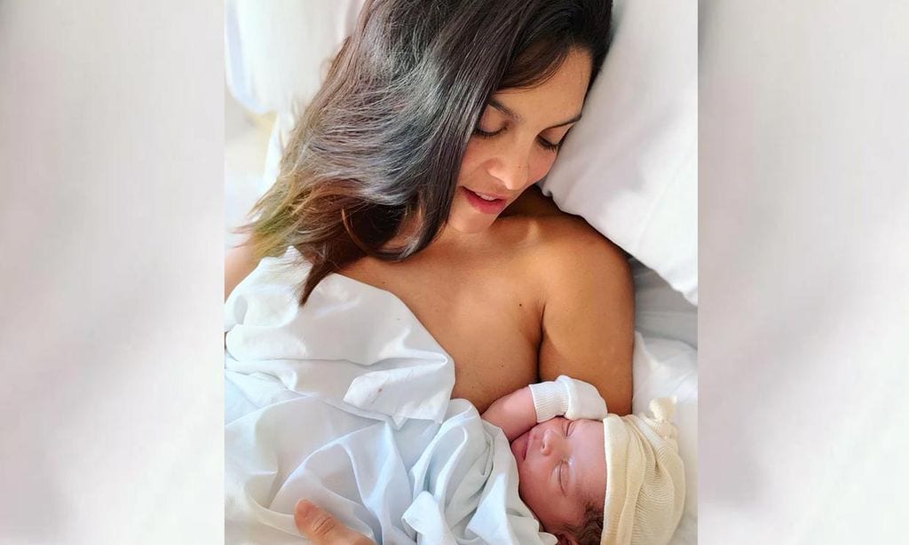 Lorena Castell ya tiene en brazos a su bebé