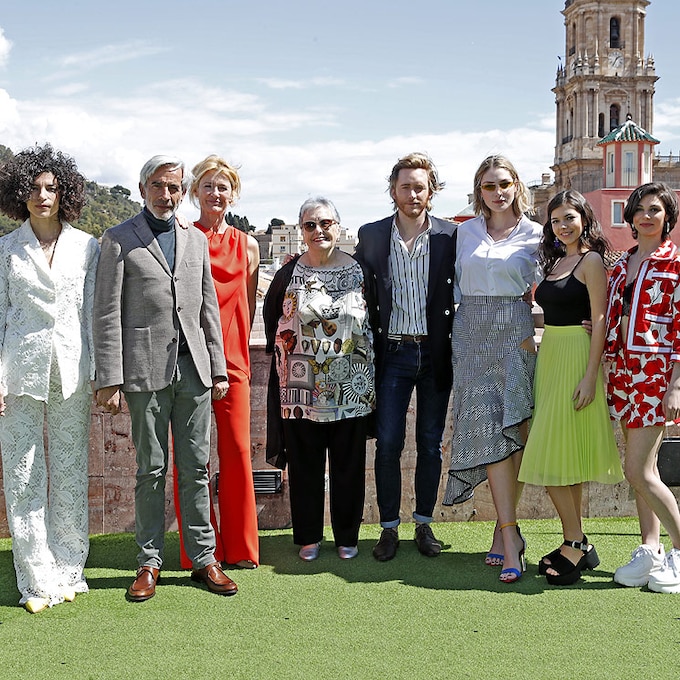 Inmortales: la familia de 'Cuéntame' celebra en Málaga la confirmación de su temporada 21