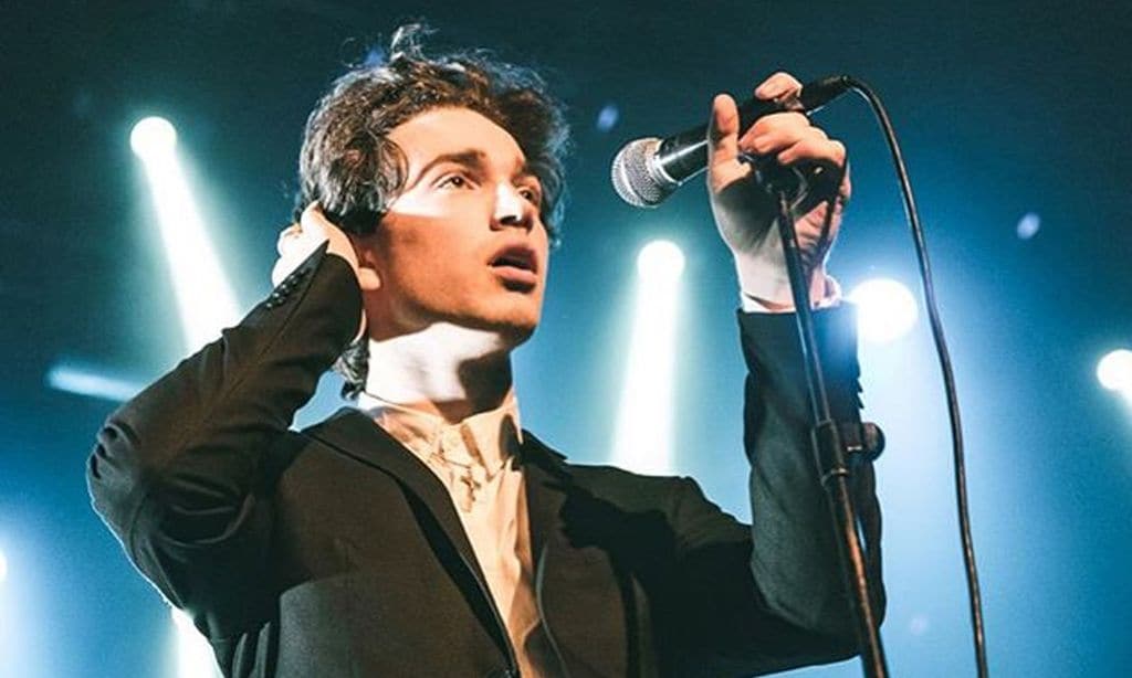 El hijo de Bono, de U2, ¡tras los pasos de papá!