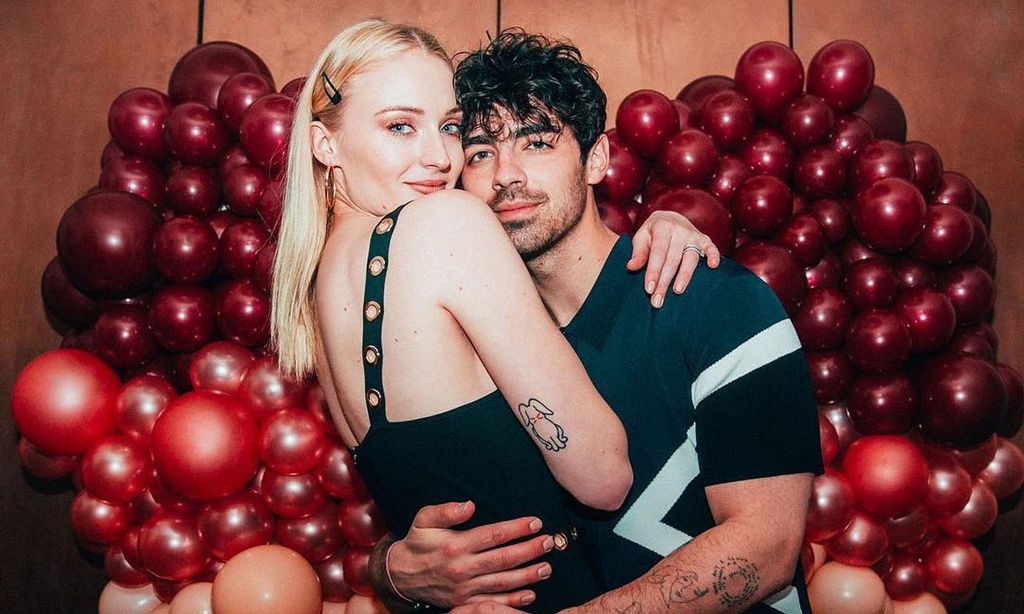Joe Jonas, Sophie Turner y otras parejas que se conocieron a través de Instagram