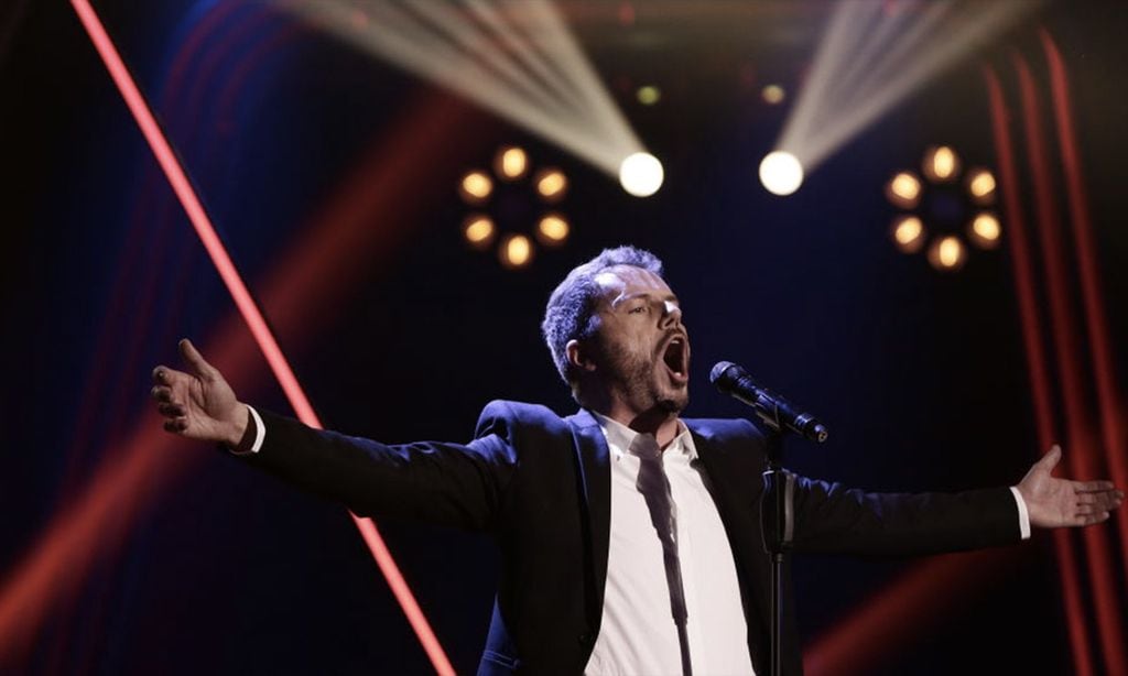 Ángel Cortés, el tenor y policía del equipo de Paulina Rubio que podría ganar 'La Voz'