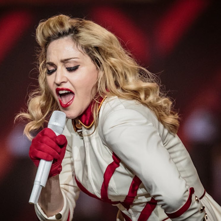 Madonna sorprende por partida doble: nuevo disco y colaboración con Maluma