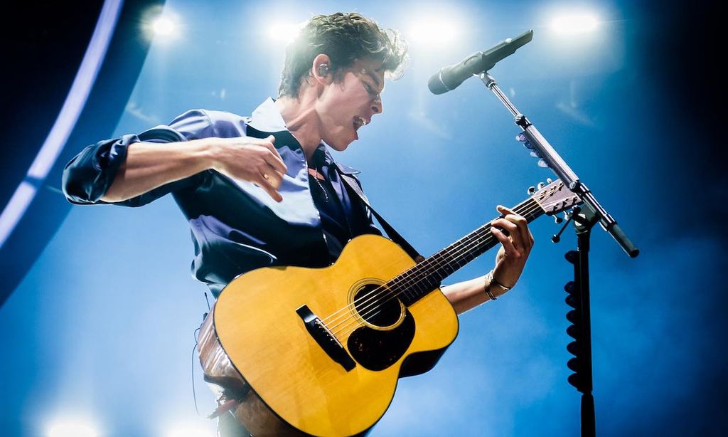 Totalmente renovado: Shawn Mendes regresa con un elegante videoclip en blanco y negro
