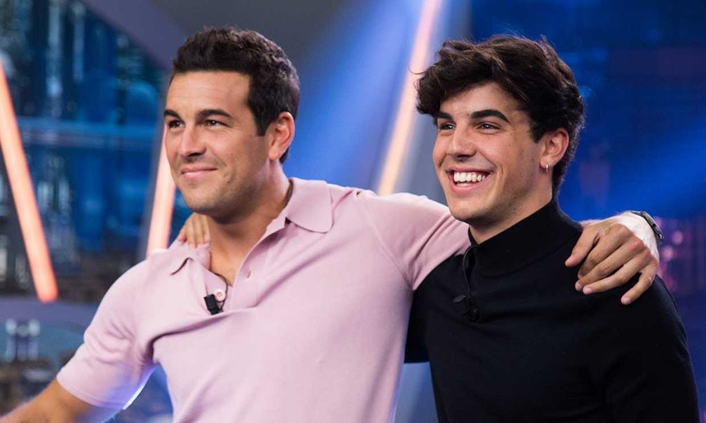 La increíble conexión de los hermanos Casas en pleno directo
