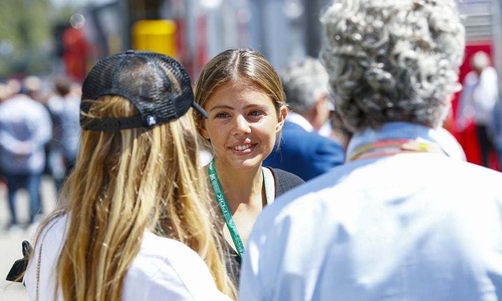 Isabel Hernáez, una más en la familia de su novio, Carlos Sainz