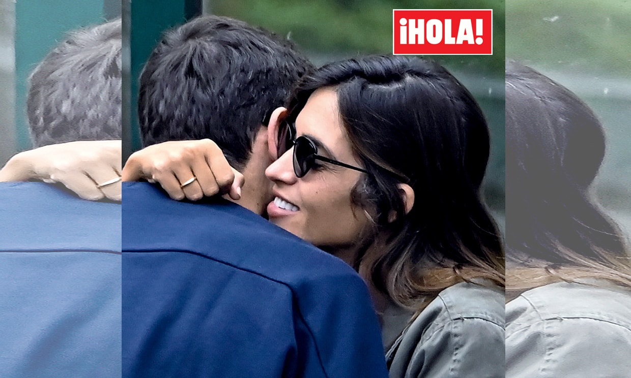 En ¡HOLA!: Iker Casillas y Sara Carbonero, el beso con el que comienzan una nueva etapa