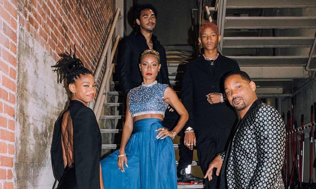 Los Smith y los Banks, juntos para apoyar a Will Smith como el gran 'genio de la lámpara'