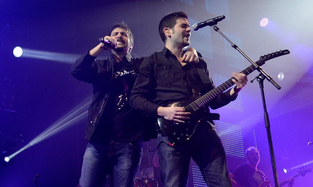 ¡Los hermanos Muñoz están de vuelta! Estopa celebra con 'Fuego' su veinte aniversario