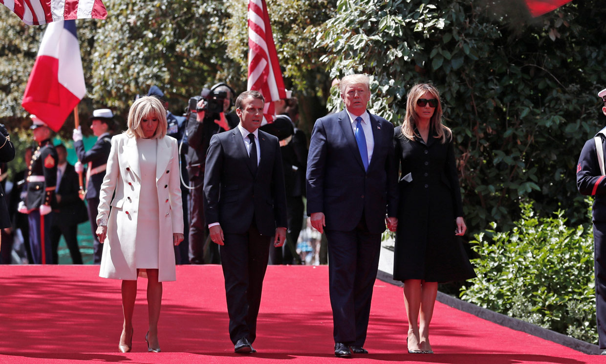 Donald y Melania Trump presiden con Emmanuel y Brigitte Macron el 75º aniversario del desembarco de Normandía