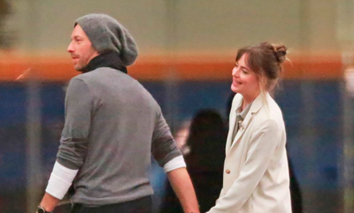 Dakota Johnson y Chris Martin 