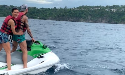Delfines, surf, un helicóptero... las mil actividades de Sergio Ramos y Pilar Rubio en su luna de miel